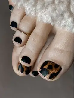 Selbstklebende Nagelfolien (Nur für die großen Zehen)